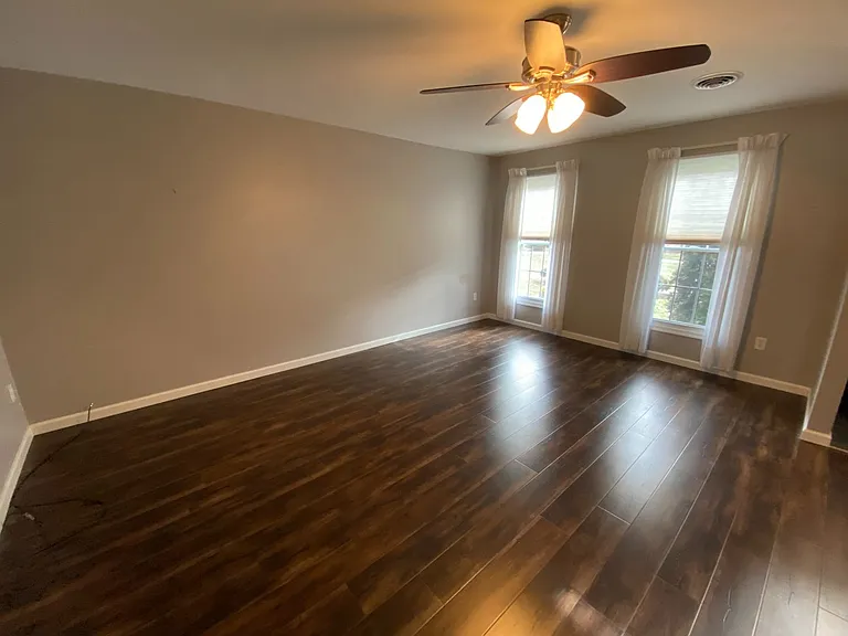 447 Delancey Ct — Photo 2