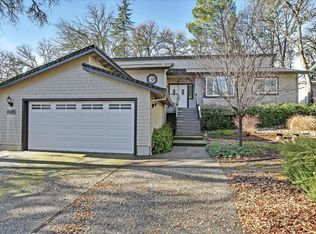 12477 Torrey Pines Dr, Auburn, CA 95602