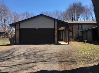 10631 Kumquat St NW, Coon Rapids, MN 55448