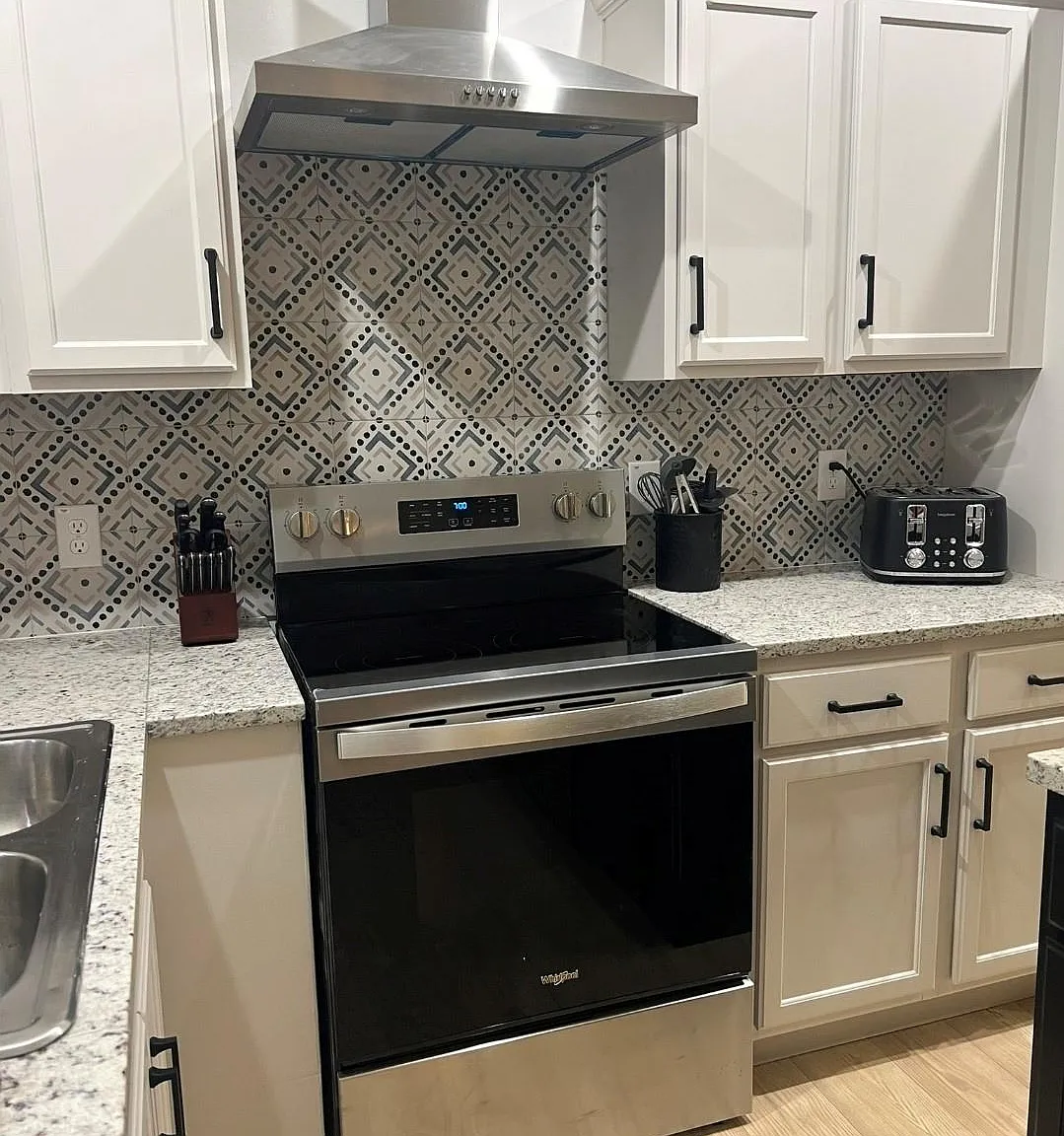 4 bed, 2.5 bath, 1700 sqft, $1,850 — Photo 4