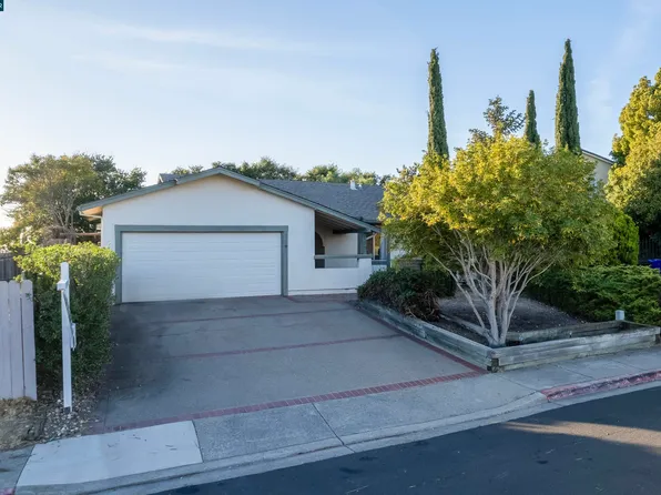 109 Nutmeg Ct, Hercules, CA 94547