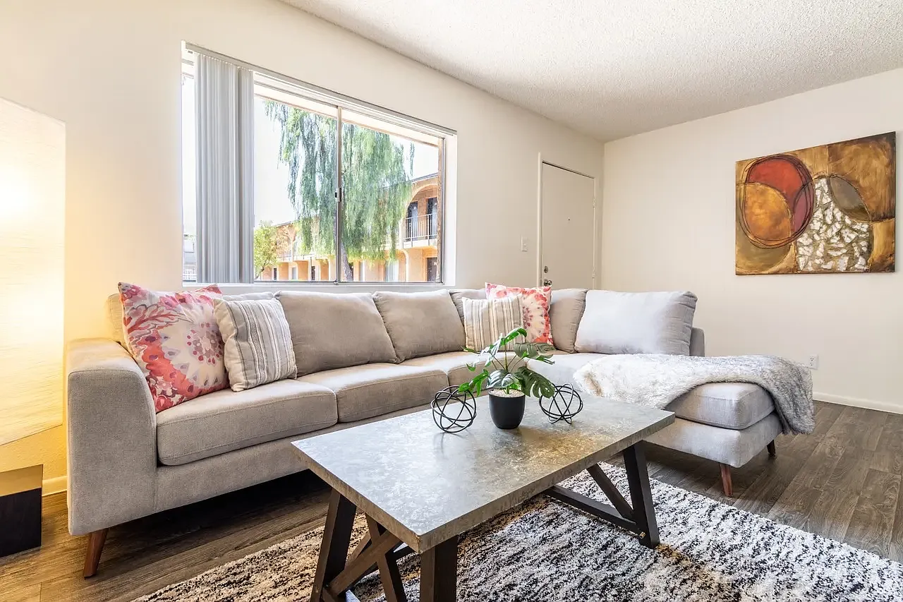 Courtyard at Encanto Apartments — Photo 1