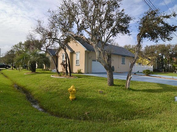 3rd image of 3841 Palm St