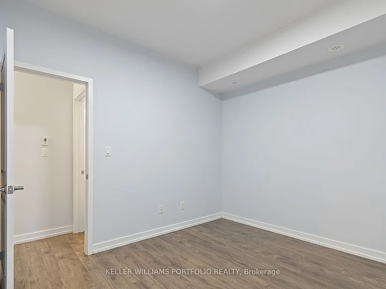 869 Wilson Ave #10 — Photo 20