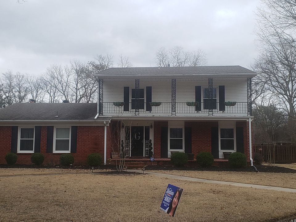 1st image of 2 Linda Sue Dr