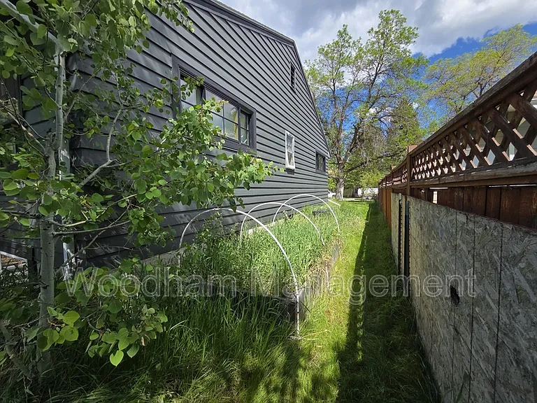 517 S 14th Ave — Photo 23
