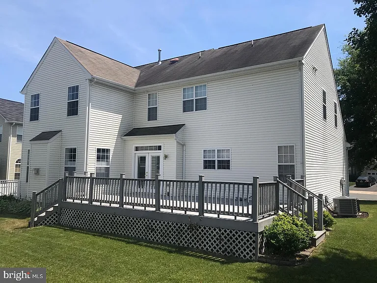 9 Saint Claires Ct — Photo 35