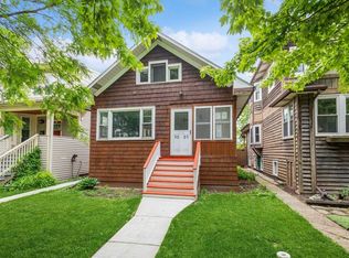 1021 S Highland Ave, Oak Park, IL 60304