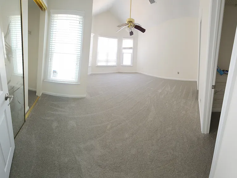 801 Baltic Walk — Photo 20