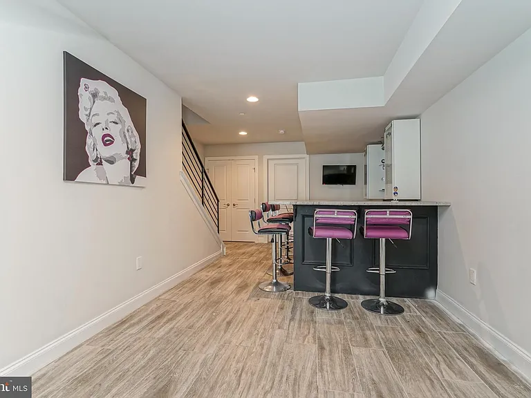 2332 Ellsworth St — Photo 12