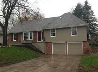 6708 E 125th Pl, Grandview, MO 64030