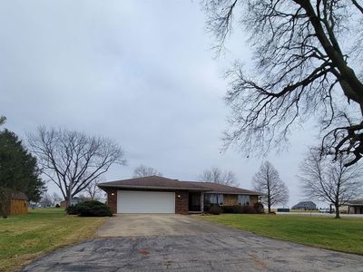 612 S Main Ave, Minier, IL, 61759