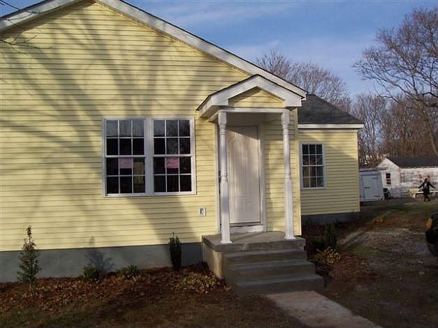 2nd image of 200 Orchard Ave
