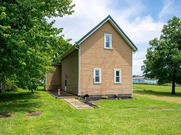 315 Mill St, Geneva, IN 46740