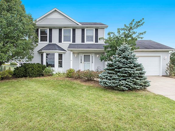 2nd image of 54213 Maple Wood Ct