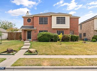 304 Rosewood Ln, Cedar Hill, TX 75104