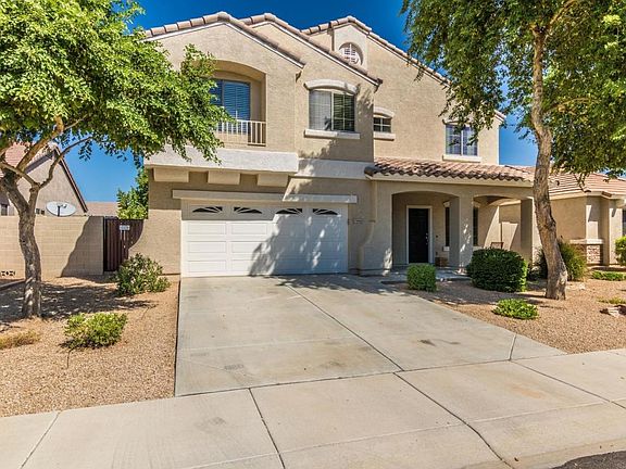 3rd image of 17846 W Maui Ln