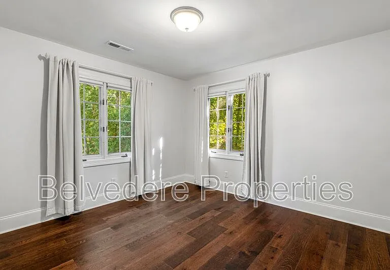 4103 Oak Hollow Dr — Photo 29