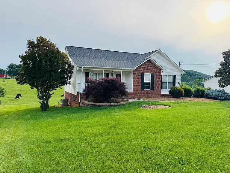 6832 Greenbrook Dr — Photo 2