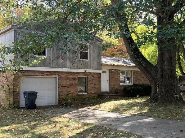 2048 Capella Ave, Evansville, IN 47715