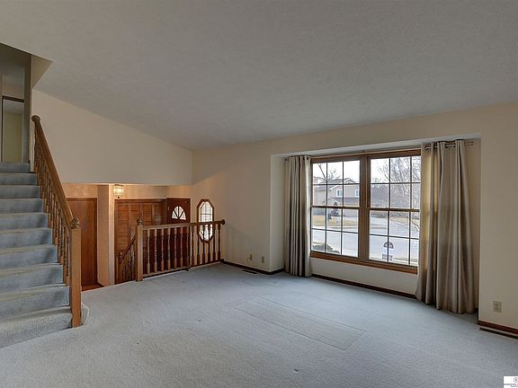 4th image of 1208 Castana Cir