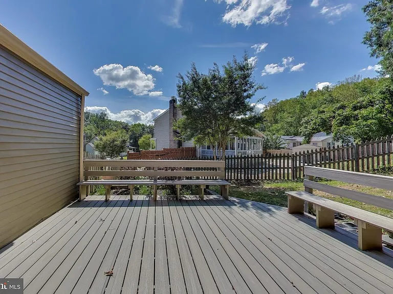9217 Briarchip St — Photo 32