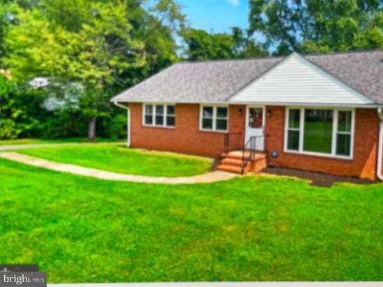 8608 Inwood Rd, Baltimore, MD 21244