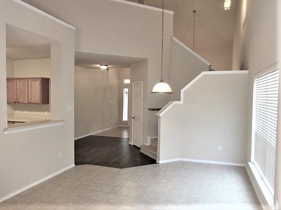 5th image of 9836 Hedge Bell Dr