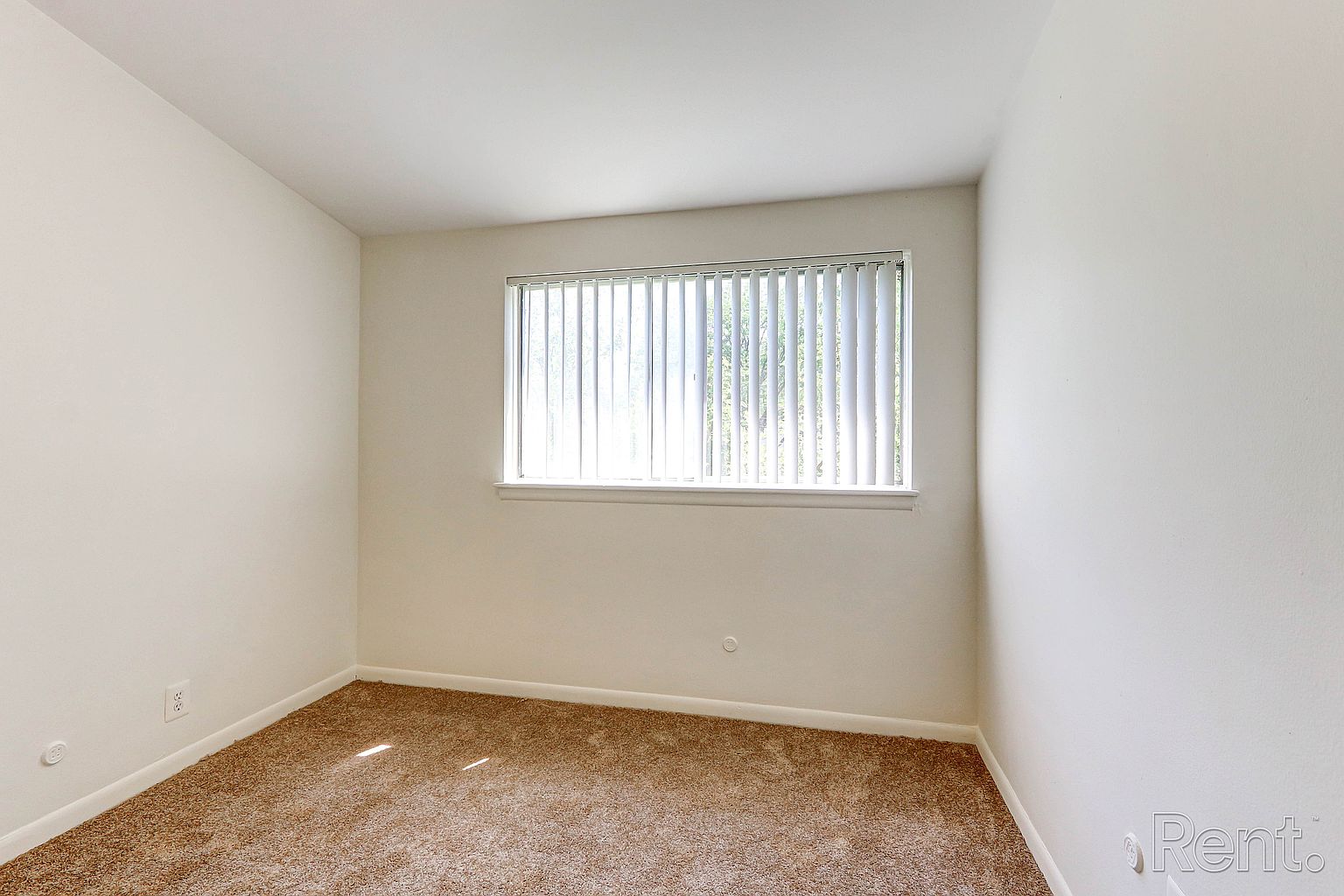 1880 Rochester Rd, photo 4