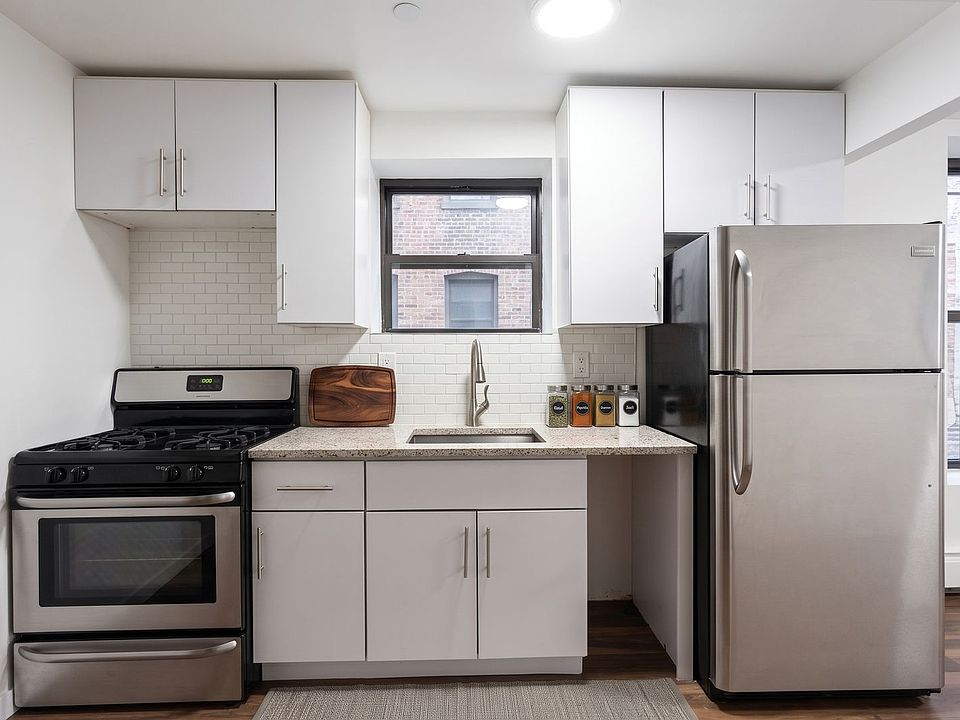 2nd image of 1019 Southern Blvd APT 2D