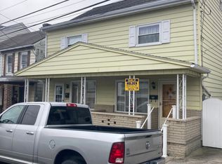 136 N Mill St, Saint Clair, PA 17970