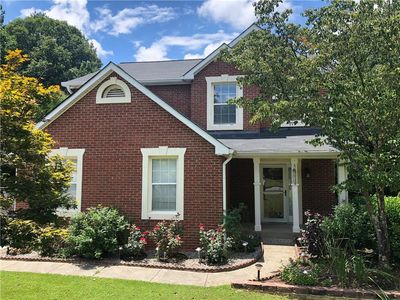 720 Walnut Creek Dr, Lilburn, GA, 30047