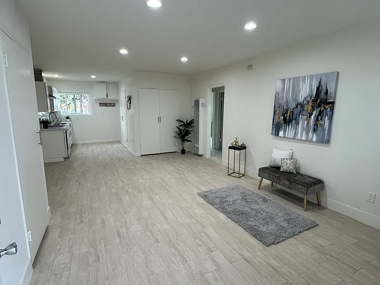22608 Ocean Ave #2 — Photo 6
