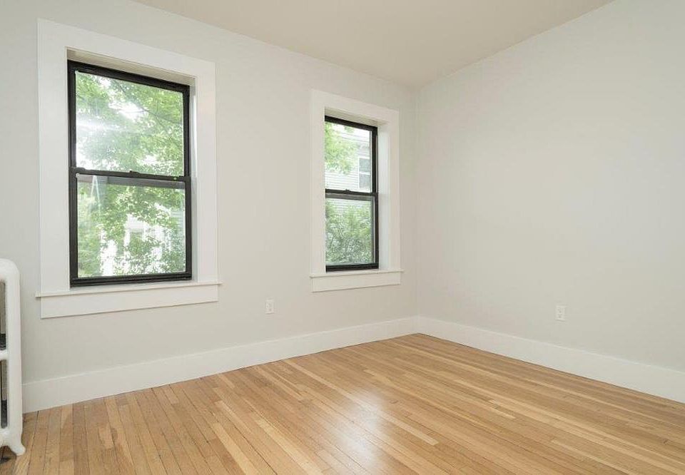 2nd image of 10 Elko St #408A