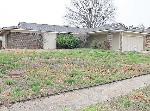 Updated Kitchen with Granite Counters