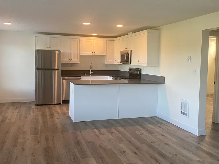 7800 Stinson Ave #9 — Photo 6