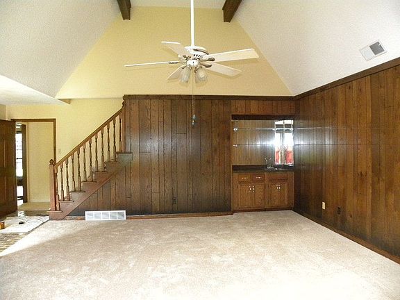 2751 Rockcreek Pkwy, , TN 38016