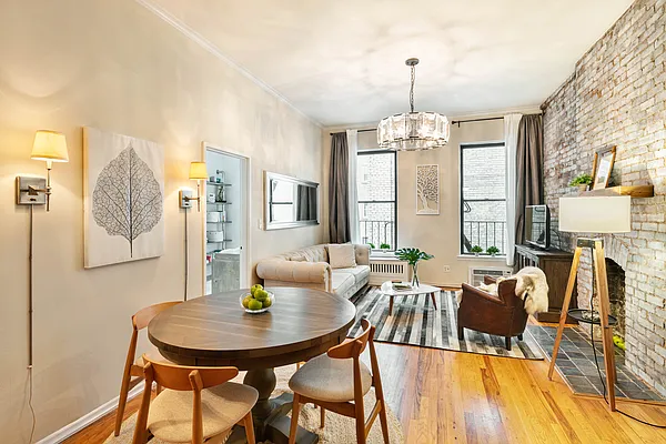 Sold by Compass | media 1