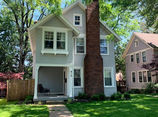 415 Greenway Ter, Kansas City, MO 64113