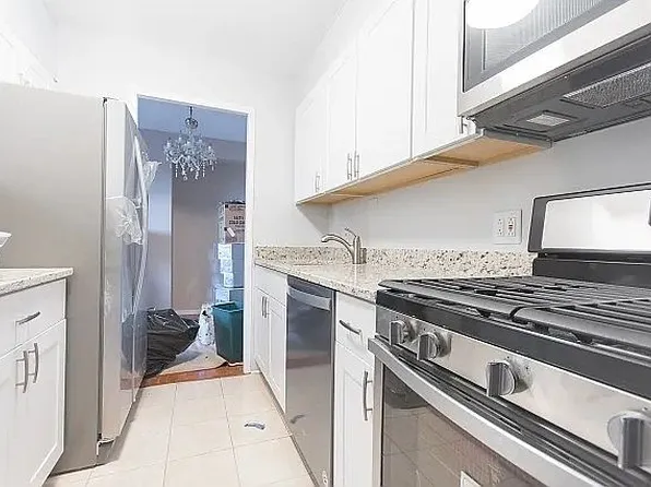 3950 N Lake Shore Dr APT 317, Chicago, IL 60613