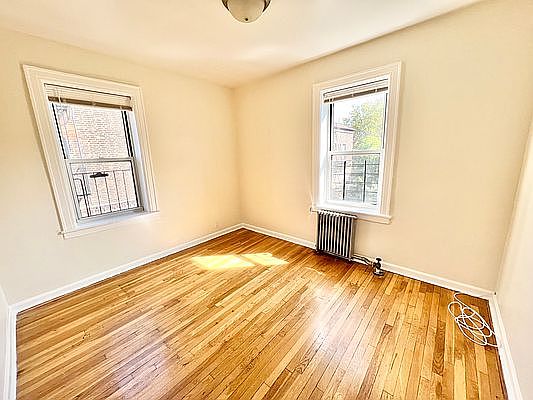 4th image of 34-9 83rd St #D42
