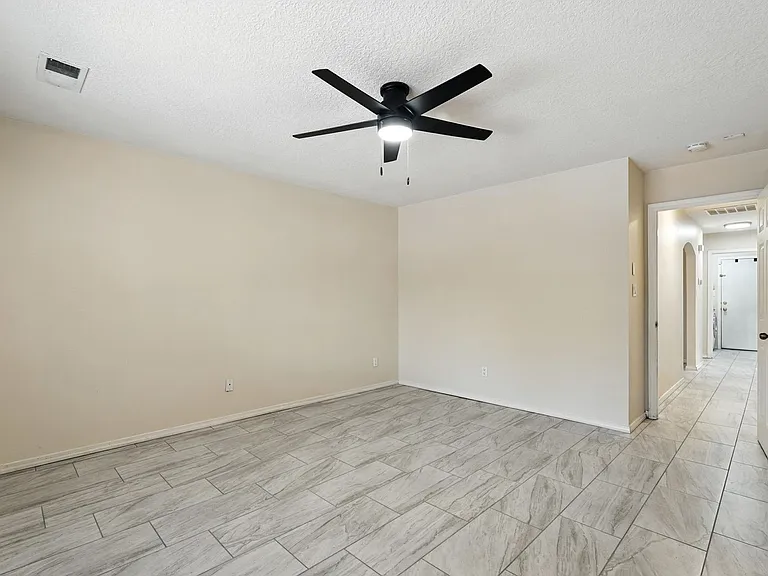 6505 Evesham Rd NW — Photo 19