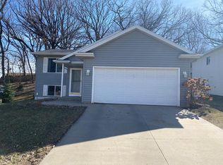 4342 7th St NW, Rochester, MN 55901