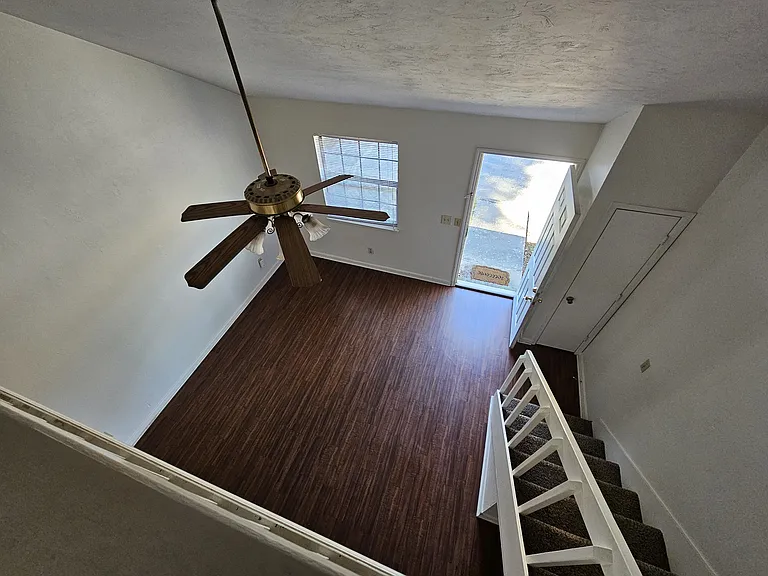 1808 Jackson Bluff Rd #E — Photo 12