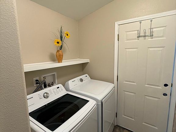 2nd image of 114 Pinon St