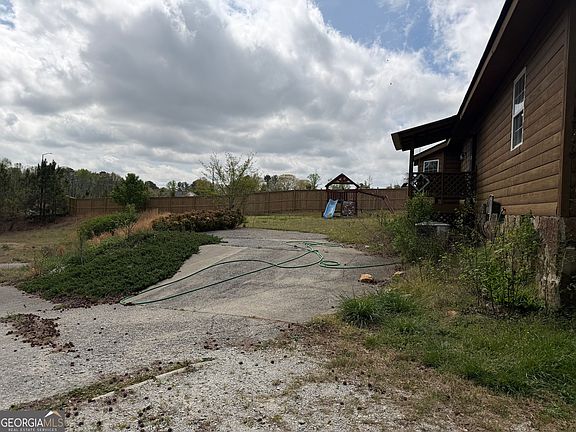 5th image of 1198 Old Mill Rd