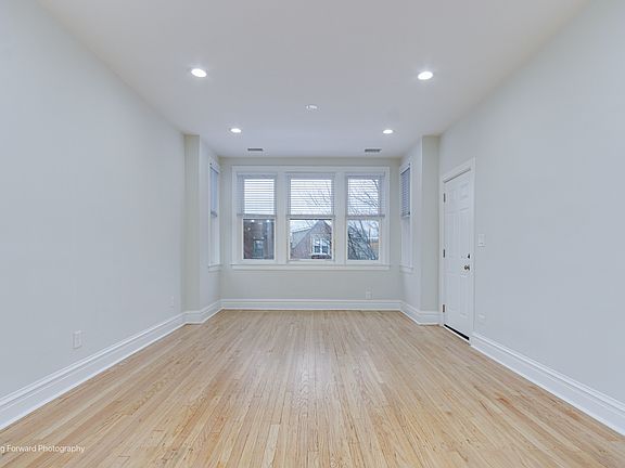 2nd image of 2214 W Medill Ave #3