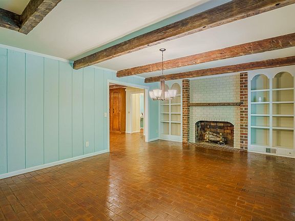 5th image of 221 Lincreek Dr