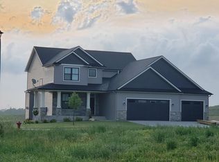 748 Grand Ridge Dr NE, Byron, MN 55920