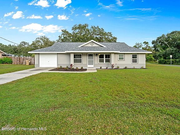 3rd image of 12036 Meadow Ln